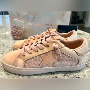 Vintage Havana Magma Beige/Blush Sneakers NEW